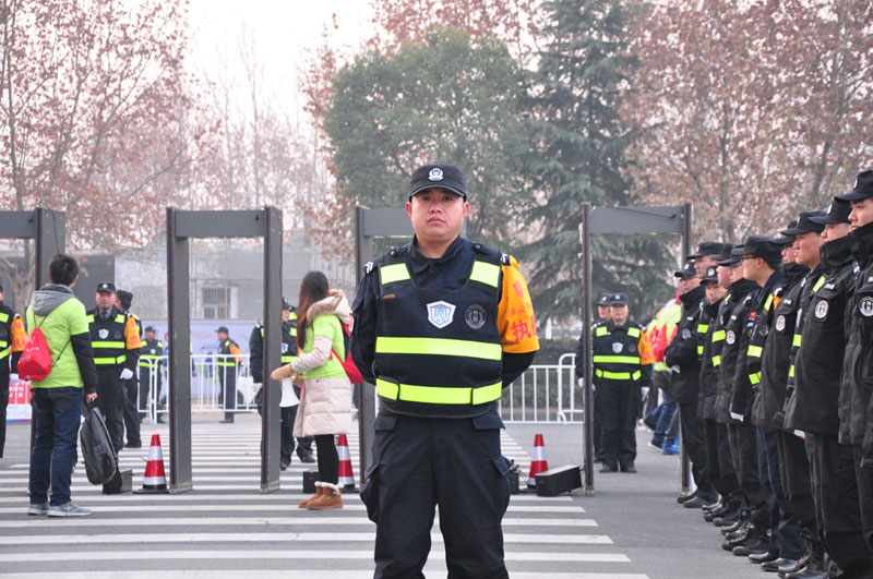 淮安保安圆满完成淮安·清江浦国际半程马拉松暨中国·运河城市马拉松